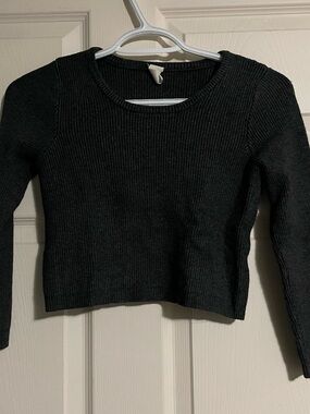 Grey Ribbed 3/4 Sleeve Cropped Sweater